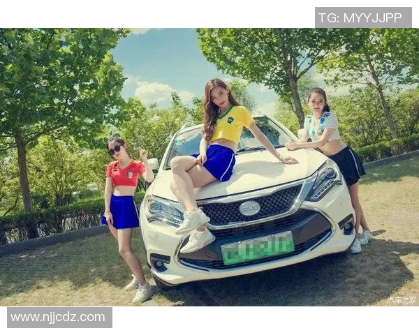 当足球明星邂逅女班长校园生活的奇妙交汇与感人故事