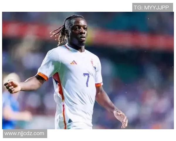 加拿大足球明星的崛起与成就探索他们如何在国际舞台上闪耀光芒